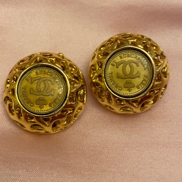 Vintage Chanel by Rubcamell Paris murano glass crown very rare clip on earrings - Picture 3 of 15